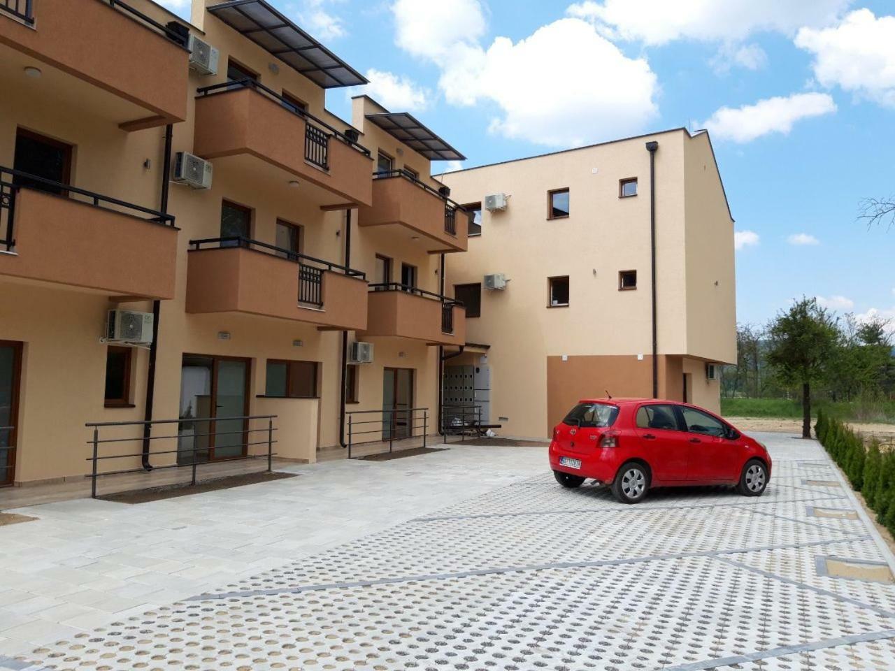 Apartman Centar Veliko Gradište エクステリア 写真