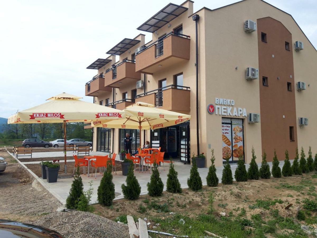 Apartman Centar Veliko Gradište エクステリア 写真